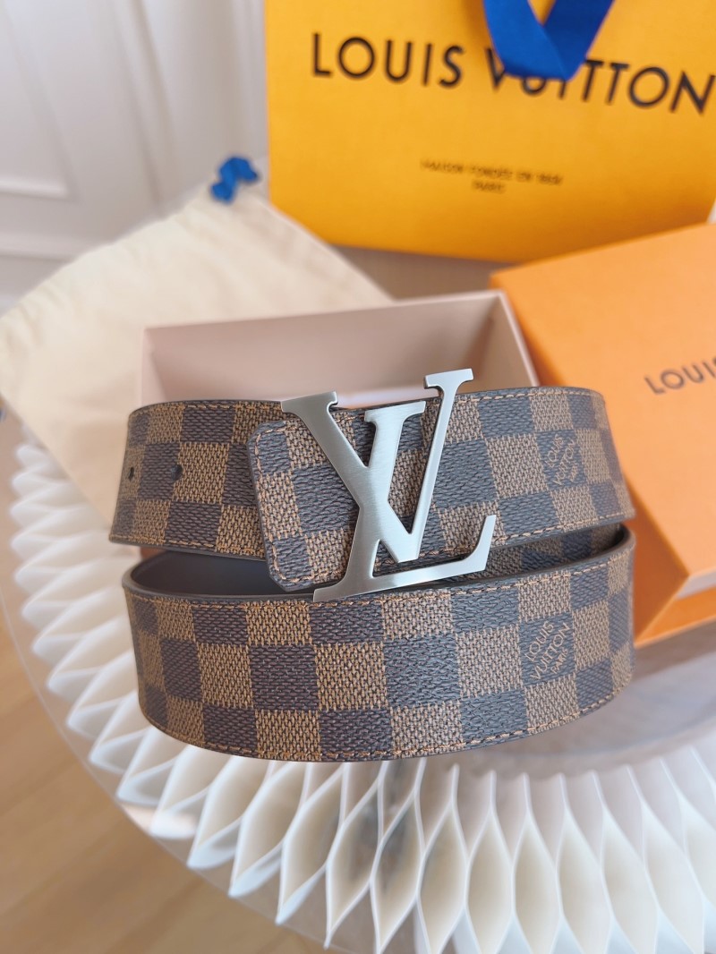 l0vis Vvtt0n belts